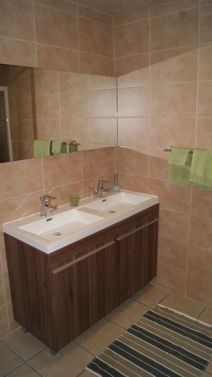 Fleurs-Sauvages Bed & Breakfast Hebronval Cameră foto